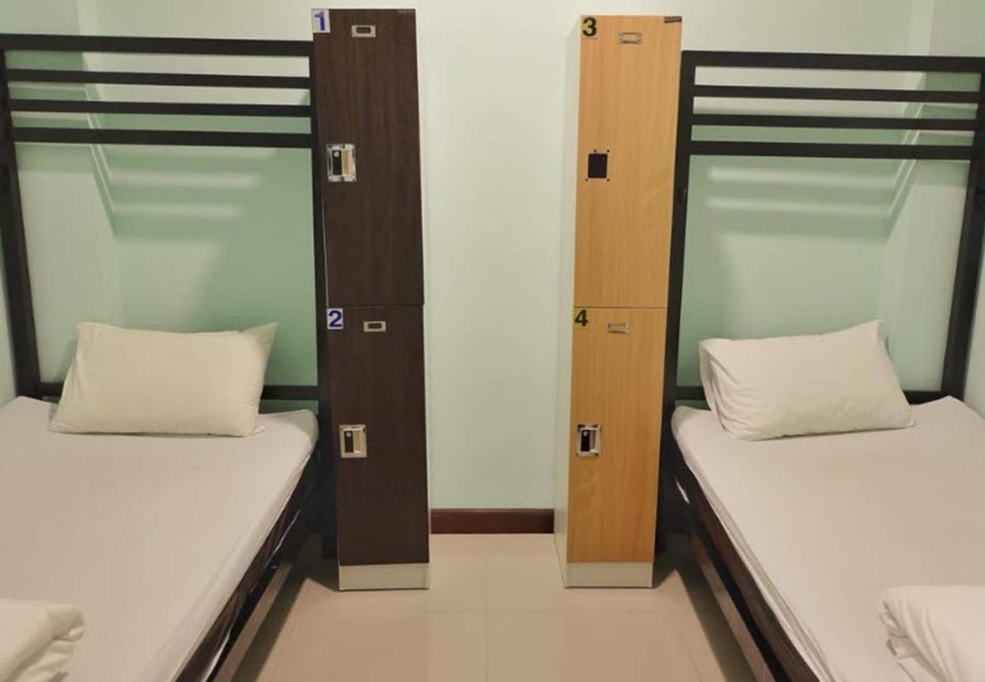 Mahannop Hostel Bangkok Exterior photo